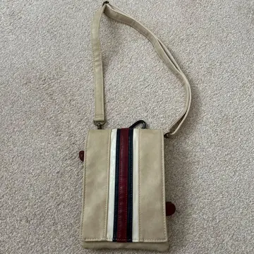 베이지 스트라이프 숄더백