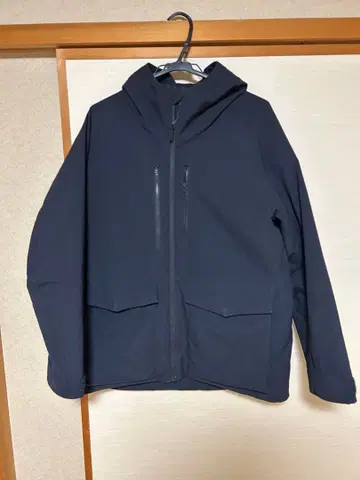 유니클로 하이브리드 다운 파카 L 네이비