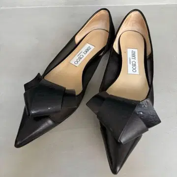 Jimmy Choo 블랙 플랫슈즈 세레모니