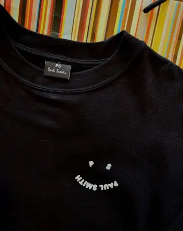 Paul Smith happy 스마일리 자수 긴팔 티셔츠 M