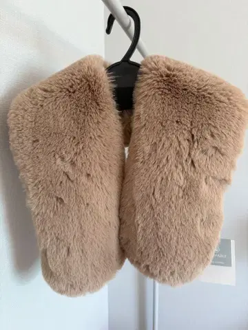 Natural Beauty Basic 인조 모피 티펫