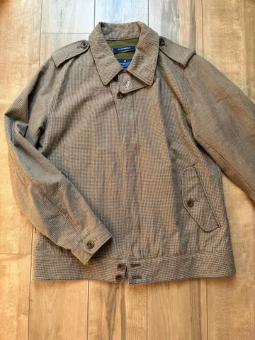 브라운 체크 무늬 자켓