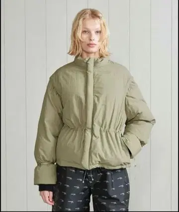 H BEAUTY&YOUTH 타스란 나일론 다운 자켓