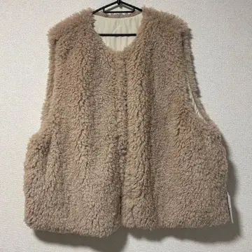 JaVa 자바 콜라보 통통한 2way 충전솜 퀼팅 x 퍼 리버서블 베스트