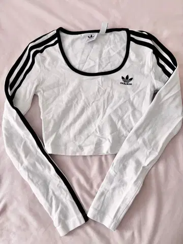 adidas 크롭 T셔츠 화이트