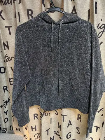 jouetie 후드 부착 후드티 블랙과 실버 라메