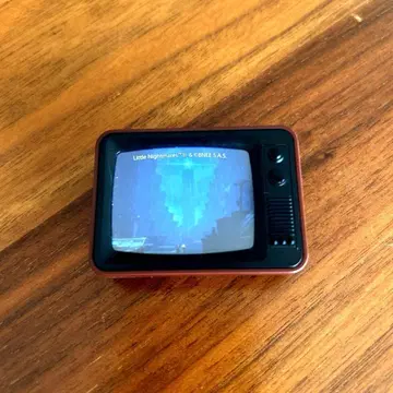 리틀 나이트메어 콜라보 카페 TV형 클립 스마일 베이스 카페