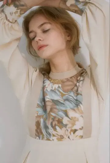 [ 새상품급 ] idem ( 이뎀 ) 꽃무늬 원피스/플라워 디자인