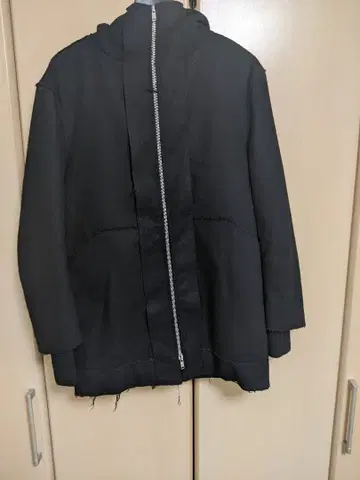 KRIS VAN ASSCHE 충전솜 하이넥 후디드 코트