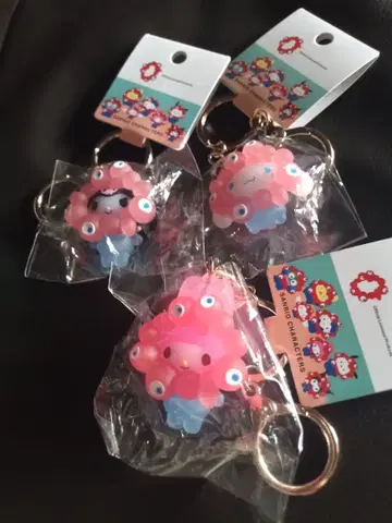 산리오 콜라보 미야쿠미야쿠 클리어 키링 마이멜로디 쿠로미 시나모롤 3개