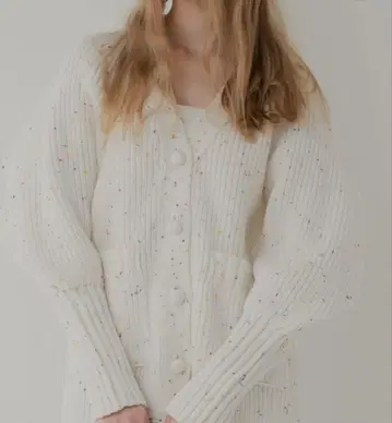 메종 드 돌체 니트 가디건 화이트