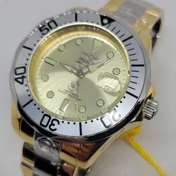 인빅타 47mm 그랜드 다이버 콤비 컬러 / 샴페인 다이얼