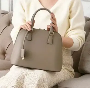 합성 피혁 핸드백