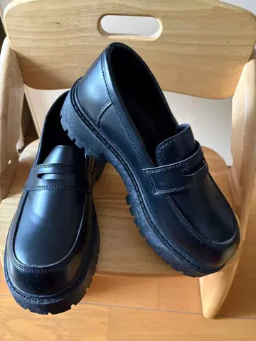 블랙 로퍼 25.5cm