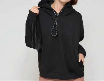 PRAIR 프라이아 후드티