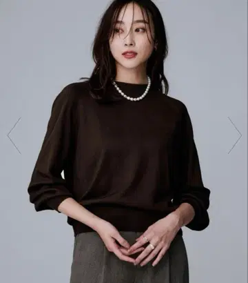 UNTITLED 레이온 혼방 코쿤 니트 다크 브라운