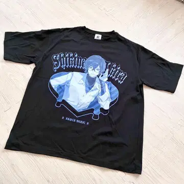 사계절 나기 아키라 T셔츠 FancyToxic