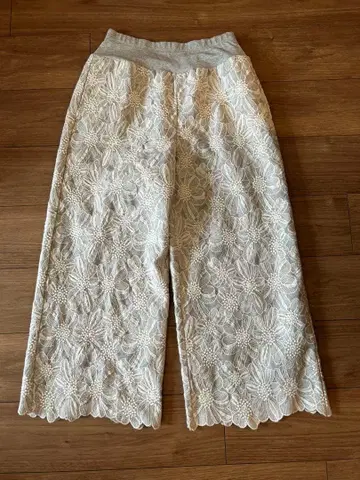 BEARDSLEY 가우초 팬츠 사이즈 F