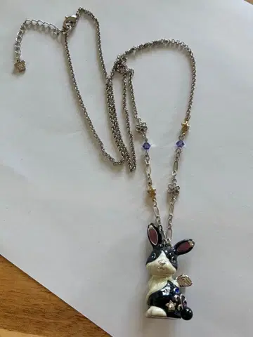 ANNA SUI 안나수이 토끼 모티브 목걸이