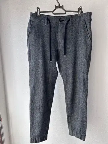 BLACK LABEL 76 그레이 헤링본 조거 팬츠