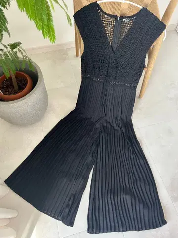 ZARA 메쉬 플라워 플리츠 콤비네존