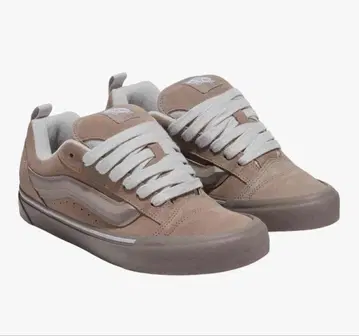 반스 뉴 스쿨, 문락