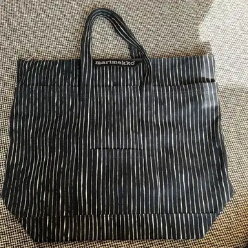 marimekko 네이비와 화이트 스트라이프 빅 토트백