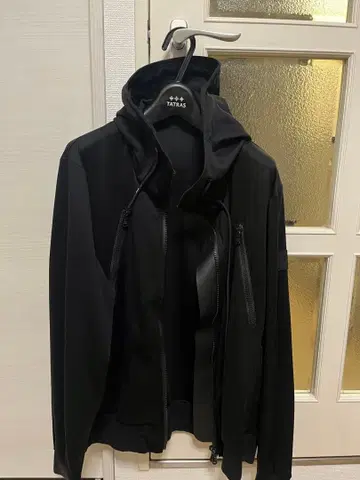 TATRAS ALTAIR 블랙 풀 집업 후드티 블루종