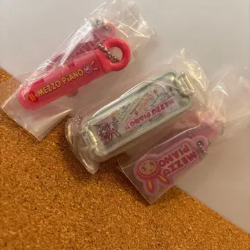 MEZZO PIANO 메조 피아노 필통 컬렉션