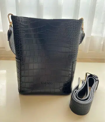 [ 새상품급 ] RANDEBOO 랑데부 크로코 숄더백 핸드백