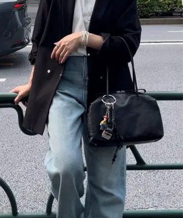 컨디션 최상 ear PAPILLONNER 롱 핸들 보스턴 백 블랙