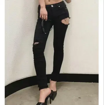 GYDA 블랙 데미지 미들 허리 스키니 데님