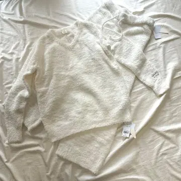 젤라또피케 복슬복슬 셋업 화이트