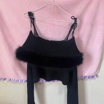 오프숄더 니트 블랙