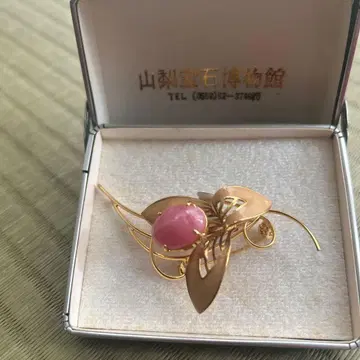 꽃 디자인 핑크 보석 브로치