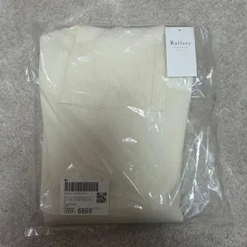 [ 새상품 미사용 ] Ballsey 아이보리 긴팔 니트