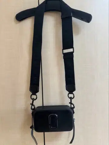 MARC JACOBS 블랙 숄더백