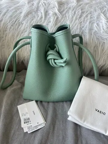 VASIC 민트 버킷백