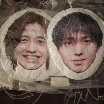 킹프리 얼굴 디자인 쿠션 2개 세트 불꽃놀이