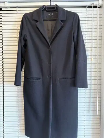 아네스베 체스터 코트