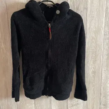 캡틴스 헬름 파일 콘초 비즈 블랙 후드티 보아