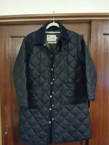 Traditional Weatherwear 퀼팅 자켓 네이비