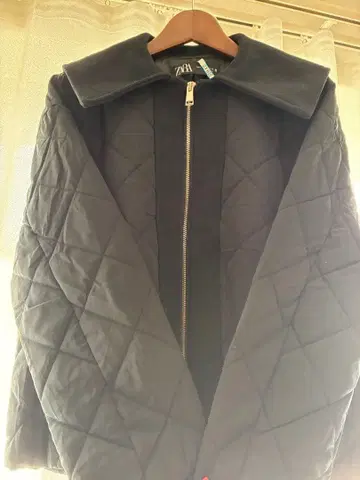 ZARA 블랙 퀼팅 자켓