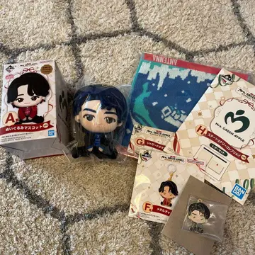 Mrs. GREEN APPLE 제일복권 마스코트, 메탈 참 등 세트