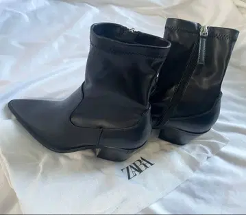 ZARA 부츠 24.0