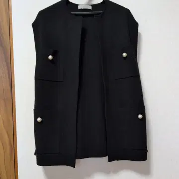 블랙 니트 베스트 S~M 사이즈 펄 버튼 포함