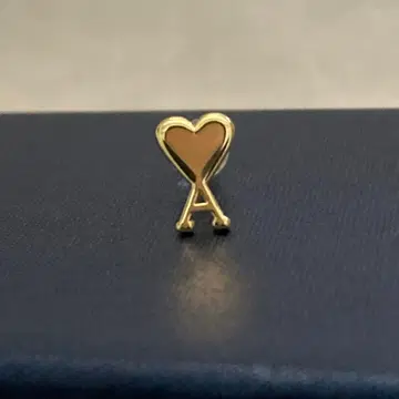 하트와 A 모티브 귀걸이 (한쪽 귀) 골드