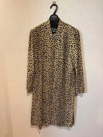 Dazur (다주르)의 레오파드 무늬 롱 자켓