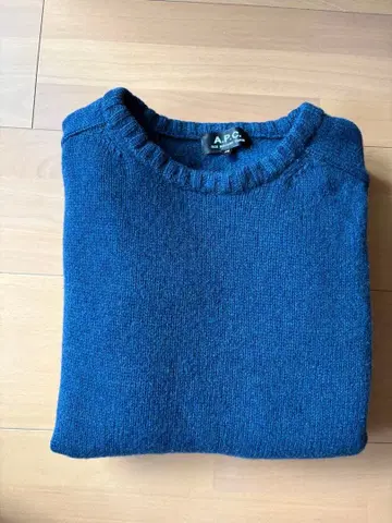 A.P.C. 블루 계열 크루넥 스웨터