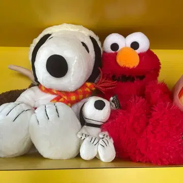 스누피와 엘모 봉제 인형 세트